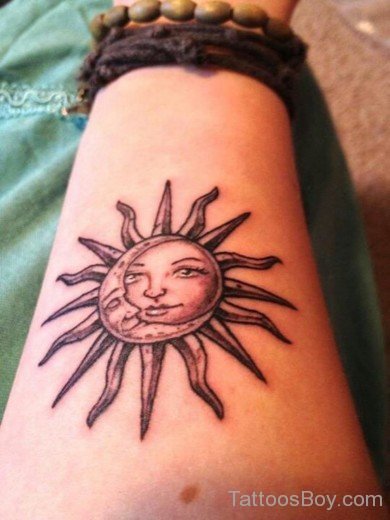 Moon And Sun Tattoo On Waist-TB1041