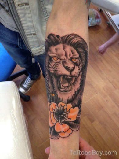 Nice Lion Tattoo On Arm-TB1116