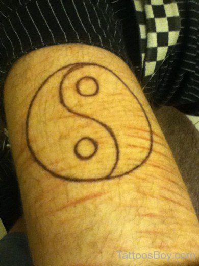 Simple Yin Yang Tattoo-TB1246