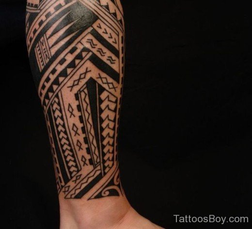 Tribal Tattoo On Leg