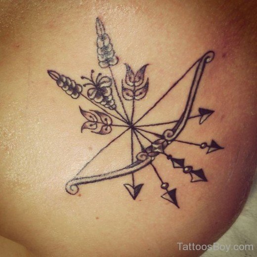 Wonderful Arrow Tattoo On BAck -TB1464
