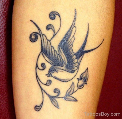 Swallow Tattoo 